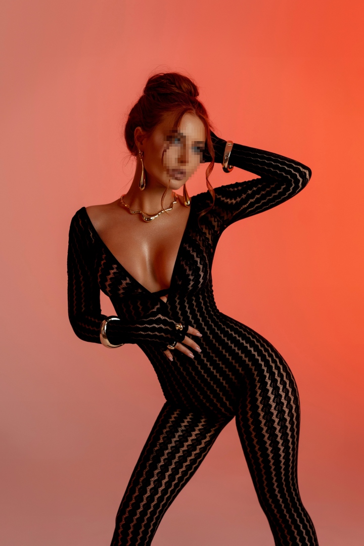 ЖГУЧАЯ ДЕВУШКА АРИЯ И ЕЕ НОВАЯ ФОТОСЕССИЯ!